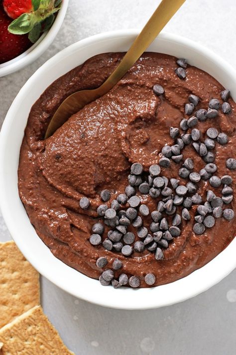 Brownie Hummus, Brownie Batter Hummus, Chocolate Hummus, Dessert Hummus, How To Make Brownies, Food Recipes Homemade, Homemade Skincare, Sweet Dips, Healthy Dips