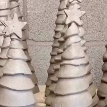 Pottery Christmas Trees Diy, Christmas Tree Sculpture, Pottery Christmas Trees, Holiday Ceramics, Alpine Christmas, How To Make Ceramic, Spiral Christmas Tree, Ceramic Christmas Decorations, Christmas Tree Collection