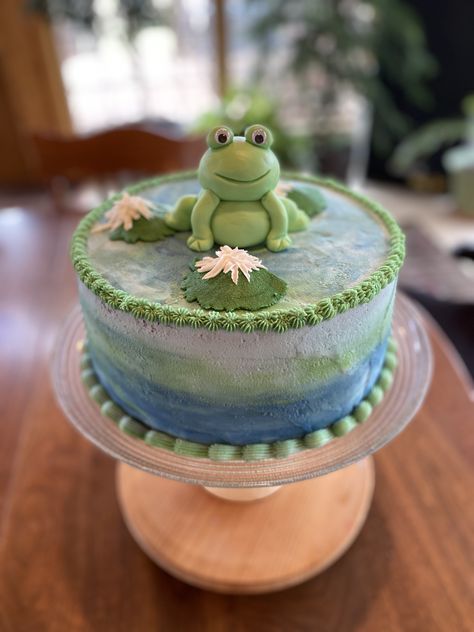 Frog Smash Cake, Frog Theme Cake, Frog Cake Ideas, Silly Cakes, Frog Birthday Cake, Zoo Cake, Frog Baby Showers, Frog Birthday Party, Frog Birthday