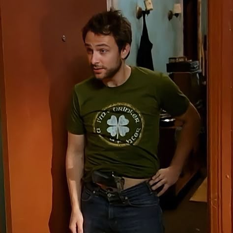 𝐈𝐭’𝐬 𝐀𝐥𝐰𝐚𝐲𝐬 𝐒𝐮𝐧𝐧𝐲 𝐢𝐧 𝐏𝐡𝐢𝐥𝐚𝐝𝐞𝐥𝐩𝐡𝐢𝐚 Mac Dennis, Charlie Kelly, Charlie Day, Always Sunny In Philadelphia, Horrible People, It's Always Sunny In Philadelphia, Always Sunny, Sunny In Philadelphia, It's Always Sunny