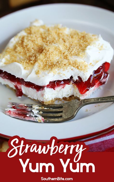 This recipe for Strawberry Yum Yum is the perfect creamy, cool layered dessert. It's great for summer, but is so easy and delicious, it's perfect any time of the year! Strawberry Yum Yum Recipe, Strawberry Yum Yum, Cherry Yum Yum, Yum Yum Recipe, Blueberry Yum Yum, Icebox Desserts, Layered Dessert, Desert Ideas, Tiramisu Dessert