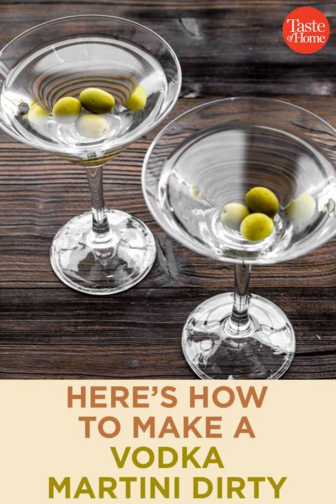 How To Make Martini Cocktails, How To Make A Martini Vodka, Extra Dirty Vodka Martini, Green Apple Martini Recipe, How To Make Martini, Filthy Martini, Dirty Martini Vodka, Apple Martini Recipe, Dirty Martini Recipe