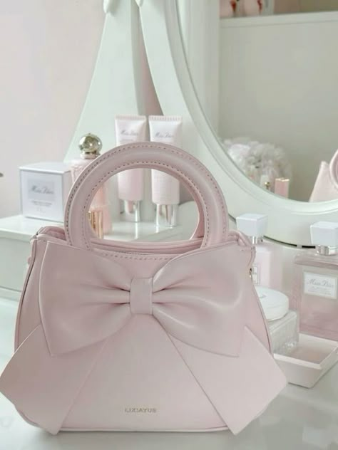 My Style Bags, Pretty Pink Princess, Pink Lifestyle, Luxury Bags Collection, Dream Bags, Girly Bags, Pink Girly Things, Girly Accessories, Pink Purse