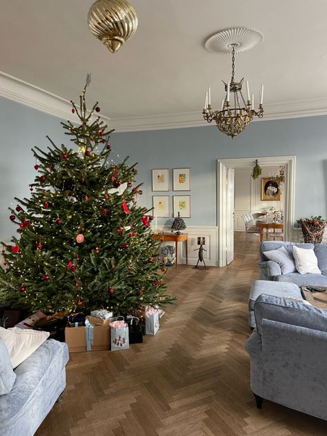 Christmas Tree Nordmann Fir Christmas Tree, Fairytale Christmas, Christmas Songs Playlist, Fir Christmas Tree, Snow Trip, Living Room Design Inspiration, Kids Party Food, Christmas Interiors, Christmas Inspo