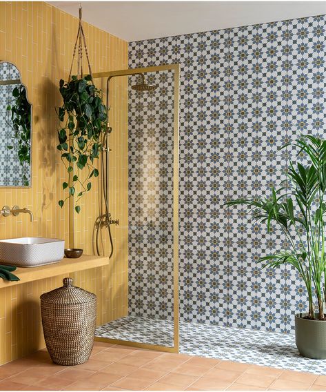 Casablanca Interior Design, Mustard Bathroom, Grey Tile Pattern, Basins Bathroom, House Fever, Wet Room Tiles, Teal Tile, London Homes, Luxury Bathroom Ideas