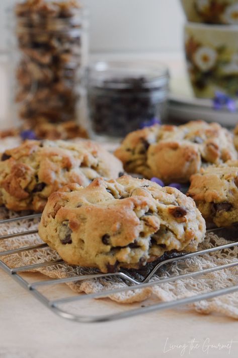 Levain Chocolate Peanut Butter Cookies, Ny Chocolate Chip Cookies, Bravetart Levain Cookie Recipe, Ny Style Chocolate Chip Cookies, Nyc Style Chocolate Chip Cookies, Panera Chocolate Chip Cookies, Levian Cookies Recipe, Levine Bakery Chocolate Chip Cookies, New York Style Chocolate Chip Cookies