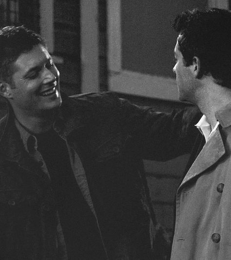 "It's been a long time since I've laughed like that. A long time...years."-- and then the whole supernatural fandom simultaneously burst into tears... The motto for our whole fandom = It was funny, until it was sad. Season 5 "Free to be you and me" Cowboys And Angels, Dean And Cas, Dean And Castiel, Tv Supernatural, Disneyland Park, Supernatural Cast, Hunting Trip, Witch Aesthetic, It Movie Cast