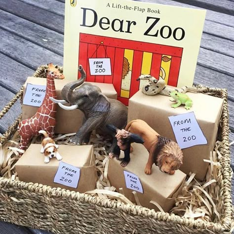 Story Baskets, Story Sacks, Book Area, Zoo Activities, Dear Zoo, Treasure Basket, Story Sack, Early Years Classroom, Eyfs Activities