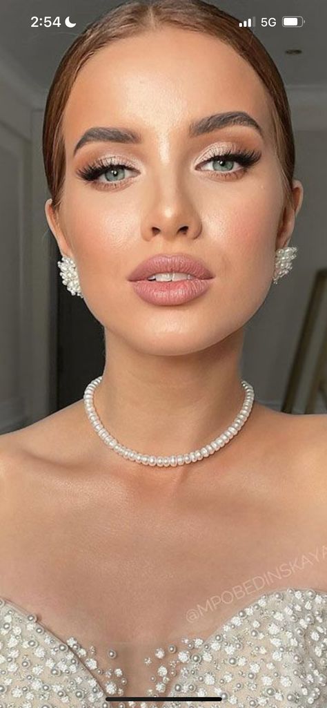 Simple Glam Wedding Makeup, Light Glam Wedding Makeup, Sparkly Bridal Makeup, Hooded Eyes Bridal Makeup, Wedding Glam Makeup, Natural Glam Makeup, Glam Wedding Makeup, Sparkly Wedding, Braut Make-up