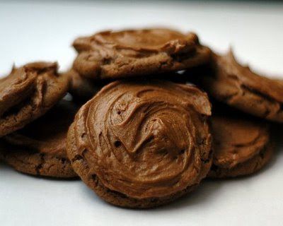 Root Beer Cookies, Root Beer Recipe, Beer Cookies, Andes Mint Cookies, Chocolate Drop Cookies, People In Love, Mint Cookies, Drop Cookies, Chewy Cookie