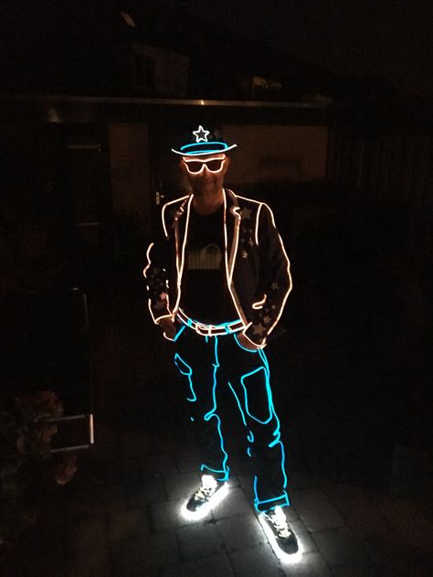 EL wire led suit by Gijs van Wijk El Wire Clothing, Glow Stick Halloween, El Wire Costume, Led Outfit, Neon Costume, Light Up Halloween Costumes, Stick Figure Costume, Led Jacket, Light Up Costumes