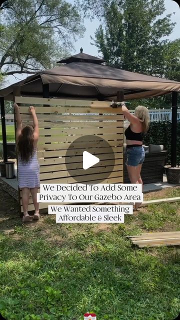 Renovation Homes | Re-sharing a fun summer project I did last year! ☀️ We have a huge yard and getting the fence I want is very expensive so I decided t... | Instagram Gazebo Fence Ideas, Backyard Affordable Ideas, Diy Privacy Wall Outdoor, Gazebo Privacy Wall, Budget Fence Ideas, Diy Privacy Fence On A Budget, Backyard Fence Ideas, Privacy Wall Outdoor, Cheap Privacy Fence