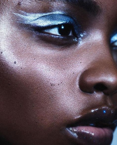 Ice Makeup, Frozen Makeup, Howleen Wolf, 3d Camera, Catty Noir, Dark Skin Beauty, Winter Makeup, Ice Princess, Beauty Shoot