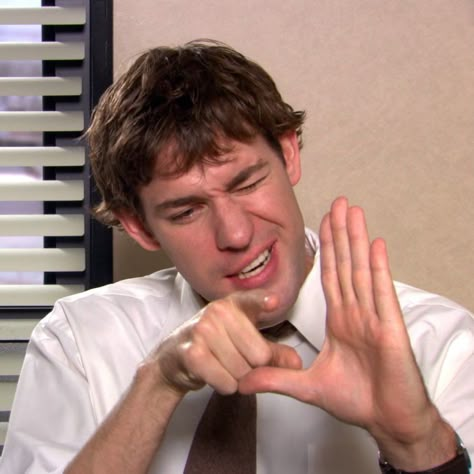 jim halpert john krasinski the office Jim Halpert Cute, Jim Office, Jim The Office, Jim Halpert The Office, The Office Jim, Jim Pam, Office Screens, The Office Show, Jim Halpert