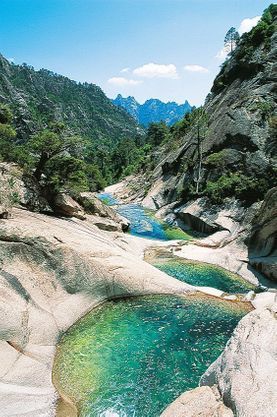 France : Les 10 plus beaux endroits pour nager repérés sur Pinterest Blue Springs State Park, Road Trip France, Destination Voyage, Most Beautiful Cities, Beautiful Places In The World, Beautiful City, Beautiful Place, Beautiful Places To Visit, France Travel