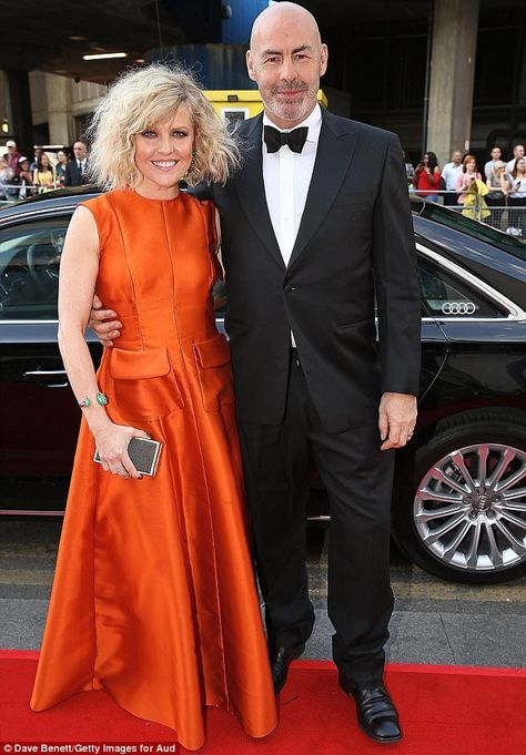 Ashley Jensen found her husband Terence Beesley at their home in a village near Bath... Ashley Jensen Hair, Ashley Jensen, Agatha Raisin, Red Carpet Couples, Advanced Fashion, Ugly Betty, Personalities, Raisin, Red Formal Dress