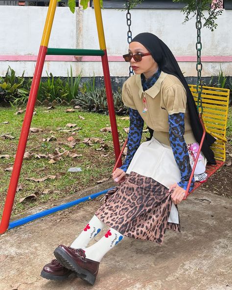 FRIYAY! let’s have a playdate 🛝🪁🛼 outfit deetz top knit —— @_gurlsclub inner mesh top —— @dibbaofficial leopard skirt —— thrifted mini skirt —— @dickies_indo shoes —— @nappamilano socks —— @mildnessofficial #playdateoutfit #kidscore #kidsaesthetics #layeringclothing #outfitrepeater #funoutfit #leopardskirt Leopard Skirt, Mesh Top, Mini Skirt, Cool Outfits, Mini Skirts, Socks, Mesh, Skirt, Let It Be