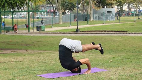 How To Do A Forward Roll, Forward Roll, Gymnastics Moves, Chin Tuck, Video Team, Handstand, Head And Neck, Get Back, It Takes