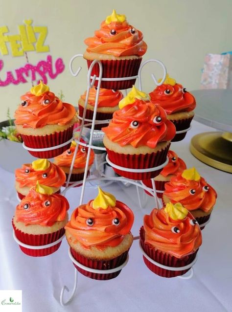 Studio Ghibli Birthday Theme, Studio Ghibli Gender Reveal, Calcifer Cupcakes, Howls Moving Castle Themed Party, Ponyo Studio Ghibli Birthday Party, Studio Ghibli Baby Shower Theme, Studio Ghibli First Birthday, Studio Ghibli Party Food, Studio Ghibli Birthday Party Ideas