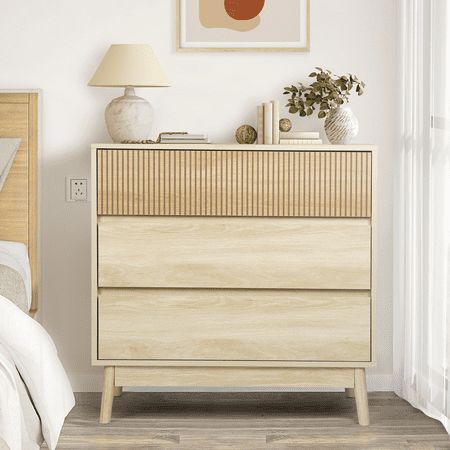 Bedroom chest of drawers