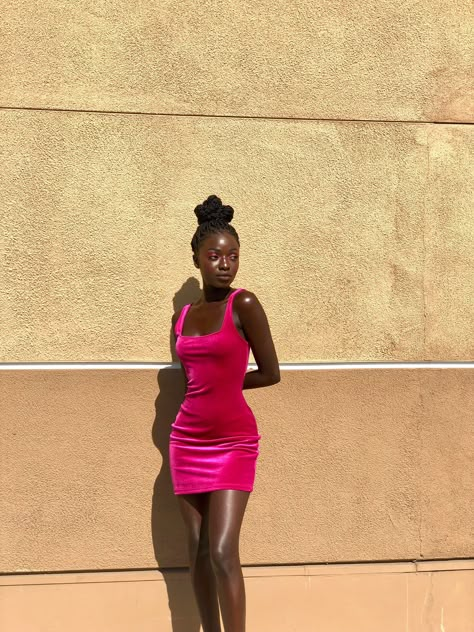 Soukeyna on Twitter: "On my days off 🍇… " Dark Skin Beauty, Dark Skin Women, Negroni, Pink Outfit, Looks Style, Brown Skin, Black Is Beautiful, Beautiful Black Women, Black Beauty