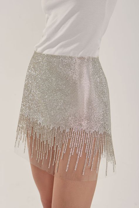 Rhinestone Mini Skirt, Rhinestone Skirt, Trendy Outfit Inspo, Disco Outfit, Fashion Images, Crystal Embellishment, Kpop Outfits, Covet Fashion, Fashion Stylist