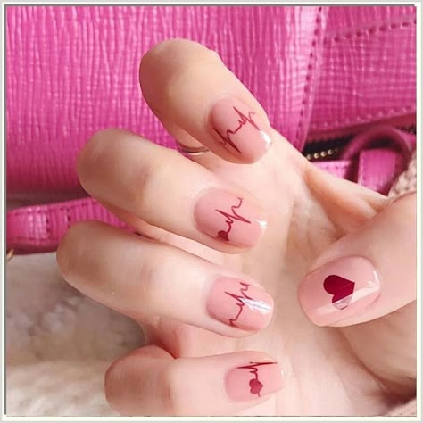 Nails for graduation? Why not? They'll look amazing and be the perfect finishing touch to your perfect graduation look. Doctor Nails, Nude Nails Ideas, Nail Vinyl Decals, Nurse Nails, Nails For Graduation, Nails Graduation, Festive Holiday Nails, Fast Nail, Graduation Nails