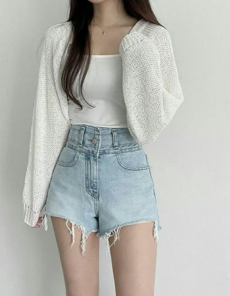 Mode Ulzzang, Modele Fitness, Outfit Korean Style, Korean Outfit Street Styles, Korean Casual Outfits, Korean Fashion Dress, Korean Casual, Korean Fashion Trends, Causual Outfits