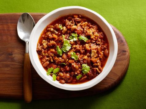 Sauté Carrots, Vegetarian Stews, Cauliflower Chili, Beans Dishes, Chili Recipe Food Network, Chili Ideas, Chili Beans, Vegetarian Chili Recipe, Bean Chili Recipe