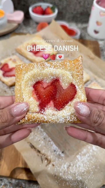 Strawberries Cream Cheese, Nutella Puff Pastry, Cream Cheese Danish Recipe, Cheese Danish Recipe, Cookie Board, Puff Pastry Desserts, Cream Cheese Danish, Good Recipe, Cheese Danish