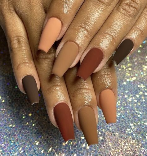 Dusky Skin Nail Art, All Shades Of Brown Nails, Fall Nails 2023 Matte, Fall Colors For Nails Autumn, Fall Nails Different Color Each Nail, Autumn Nails Acrylic Short Square, Brown Matte Nails, Shades Of Brown Nails, Stylish Fall Nails