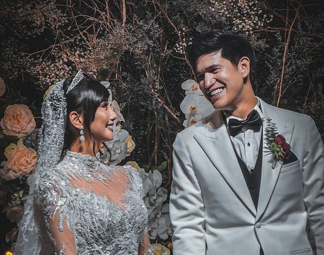 Famous Filipino cosplayer and co-founder of Tier One Entertainment, Alodia Gosiengfiao, has finally walked down the aisle towards her long time partner, Christopher Quimbo, on Valentine's Day. The couple previously announced their engagement last year, in July 2022. Alodia Gosiengfiao Wedding, Alodia Gosiengfiao, July 2022, Co Founder, Walking Down The Aisle, Tie The Knots, The Knot, Knot, Valentines