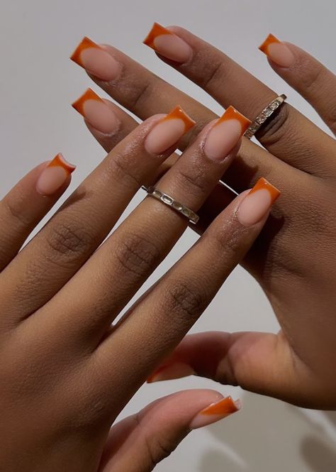 Minimalist Nails For Dark Skin, Pink French Tip Nails Black Women, Dark Orange French Tip, Orange Chrome French Tip Nails, Burnt Orange French Tip, Orange French Tip Nails Acrylics, French Tips Orange, Burnt Orange French Tip Nails, Short Orange Acrylic Nails