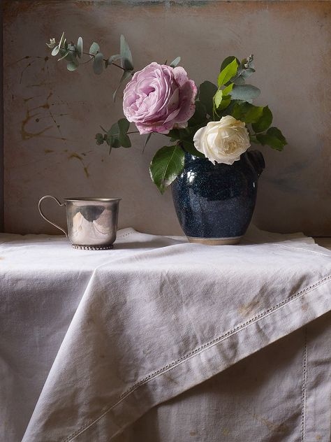 Still Life Reference Photos, Flower Vase Still Life, Floral Still Life Photography, Flower Still Life Photography, Still Life Reference, Still Life Pictures, Reference Photos For Artists, Leaf Photography, Still Life Images