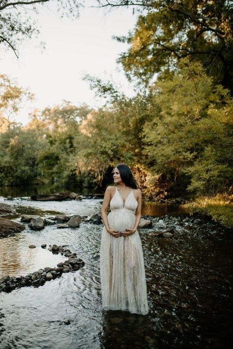 Maternity Photoshoot In Creek, Maternity Photo Shoot Ideas Creek, River Maternity Pictures Couples, Maternity Creek Pictures, Maternity Photography River, Creek Maternity Photos, Maternity River Photoshoot, Maternity Shoot Nature, Creek Maternity Pictures