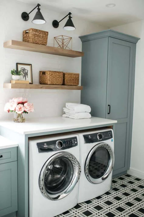 45 Functional And Stylish Laundry Room Design Ideas To Inspire Laundry Room Design Ideas, Room Storage Diy, Basement Laundry Room, Interior Design Minimalist, Dream Laundry Room, Basement Laundry, Mudroom Laundry Room, Laundry Room Layouts, Laundry Room Renovation