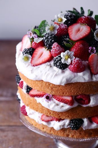 Cake With Fresh Berries, Gluten Free Lemon Cake, Lemon Layer Cake, Lemon Layer Cakes, Berries Recipes, Japanese Sweets, Fresh Berries, Refined Sugar, Perfect Desserts