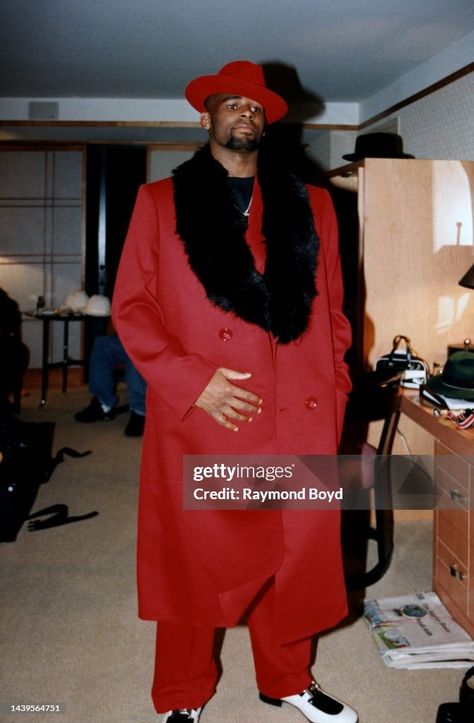 Rare R. Kelly pics - Search R Kelly, Senior Year Of High School, Poses For Photos, Music Icon, Los Angeles California, Getty Images, Angeles, Resolution, California