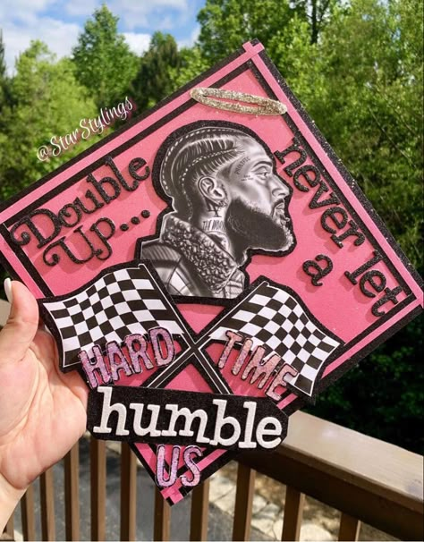 Nipsey Hussle Graduation Cap Ideas, Graduation Cap Designs Real Estate, Lil Durk Graduation Cap, Youngboy Graduation Cap, High School Graduation Cap Decoration Senior Year, Megan Thee Stallion Graduation Cap, Nipsey Hussle Graduation Cap, Nicki Minaj Graduation Cap Ideas, Graduation Cap College Designs