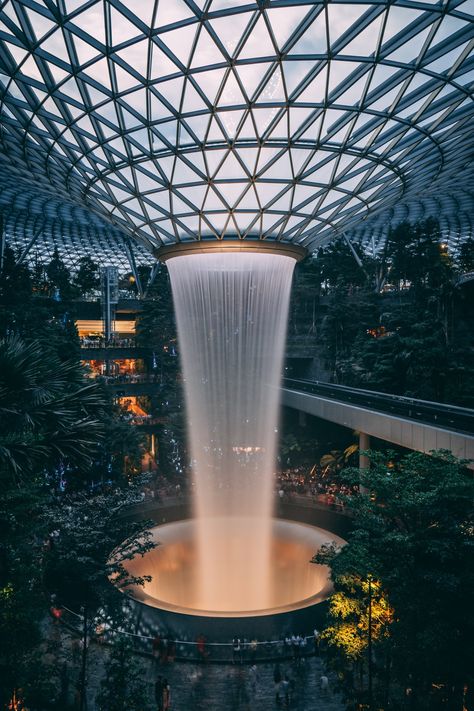 Thees and indoor water fountain in Singapore Amazing Hd Wallpapers, Singapore Photos, Theme Wallpaper, Indoor Water Fountains, Panoramic Photo, Office Designs, Alice Springs, Architecture Ideas, Singapore Travel