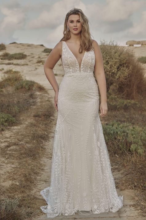 Selene Ivory - Rish Rish Bridal, Northern Star, Wedding Dress Types, Luxe Boutique, Geometric Elements, Bridal Consultant, Lace Bridal Gown, Wedding Dresses Plus Size, Plus Size Wedding