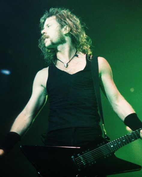 James Hetfield at Flanders Expo, Belgium October 22, 1992 © Gie Knaeps James 3, Hot Dads, James Hetfield, Nicole Richie, New Song, Dream Guy, Lead Singer, Good Looking Men, Fan Page