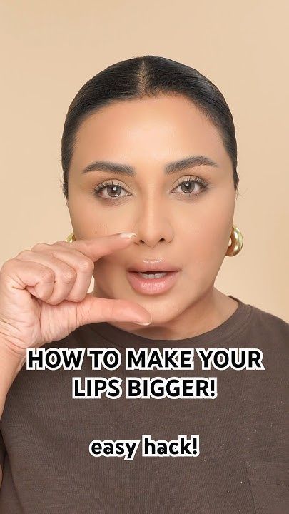 Make Up Bigger Lips, Make Lips Bigger With Makeup, Lip Hacks Bigger, Big Lip Makeup Tutorial, Contour Lips Bigger, Lips Bigger Makeup, Big Upper Lip, How To Make Lips Look Fuller, Lip Liner For Fuller Lips