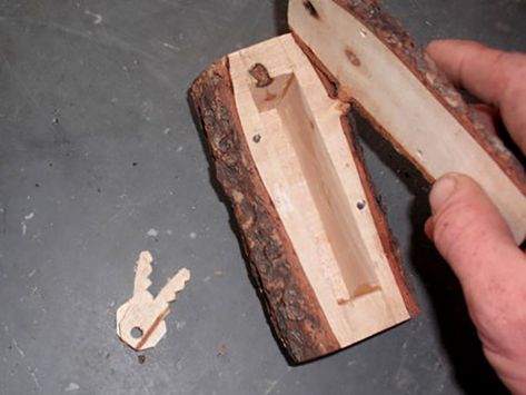 Turning Scrap Piece Of Wood Into A Secret Hide-A-Key Kids Woodworking Projects, Stash Spots, Clever Furniture, Hide A Key, Secret Hiding Places, Woodworking Organization, Spy Gear, Secret Safe, Woodworking Projects For Kids