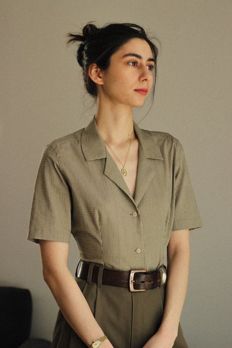 Hand Sewn Top, Simple Hand Sewing, Rich Tita, Hand Sewn Clothes, Workwear Aesthetic, Clothing Refashion, Threads Magazine, Camp Collar Shirt, Sewing Blouses