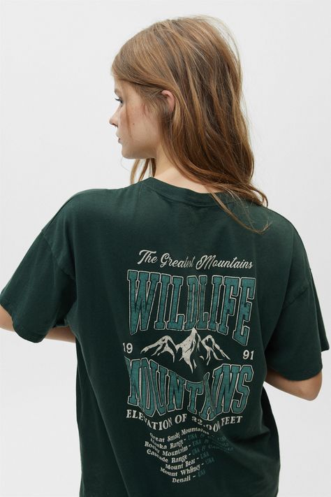 Pull And Bear Tshirt, Graphic Design Fashion, Mountain Tshirt, Pull And Bear, Bear Graphic, Pull & Bear, Bear Print, Design Fashion, Tee Design