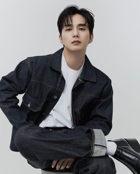 Yoo Seung Ho, Drama Actors, Boy Idols, Ulzzang Boy, The Agency, Kdrama Actors, New Photos, Asian Actors, Korean Actors