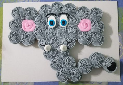 Elephant cupcake cake Elephant Pull Apart Cupcakes, Elephant Bday Party Birthday Ideas, Elephant Cupcakes Ideas, Pull A Part Cupcakes, Elephant Birthday Party Ideas, Elephant Cake Birthday, Cupcake Elephant, Elephant Cake Ideas, Elephant Cupcake Cake