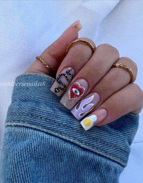 Nails 💅 Heart Eyes Nails, Heart Eye Nails, Doodle Nails, Colourful Nail Art, Bio Gel Nails, Halo Nails, Spring Nails 2023, Tattoo 2023, April Nails