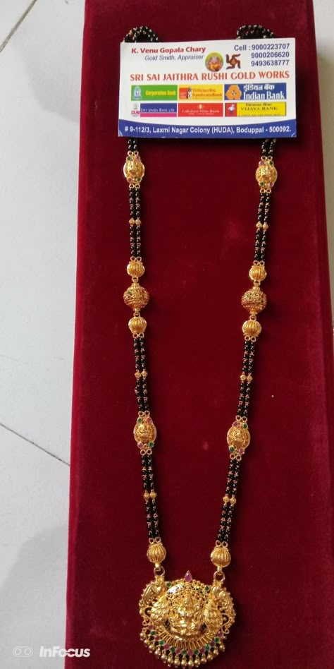 Black Beads Long Chain Designs, Long Nallapusalu, Nallapusalu Designs Gold Long, Nallapusalu Designs Gold, Pearl Bridal Jewelry Sets, Custom Gold Jewelry, Gold Jewelry Prom, Black Beads Mangalsutra, Neck Pieces Jewelry